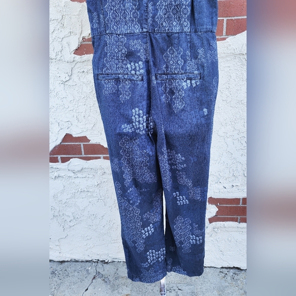 SMALL women FREE PEOPLE short sleeve open shoulder blue Jumpsuit Denim Chambray - Picture 11 of 16